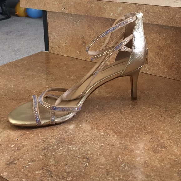 womens antonio melani heels - Picture 3 of 3